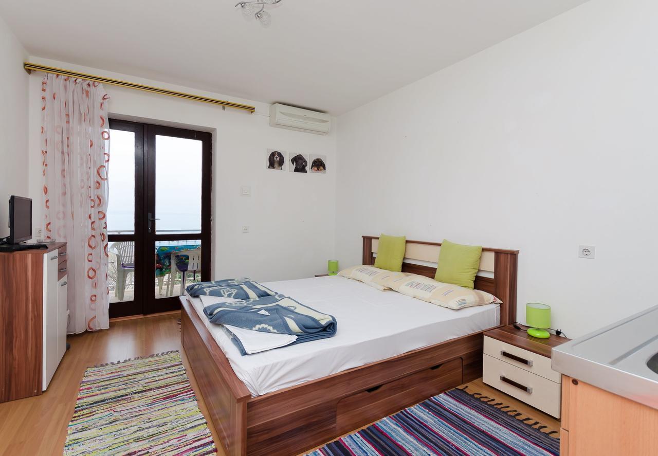 קלנוביצה Apartments And Room Luka מראה חיצוני תמונה