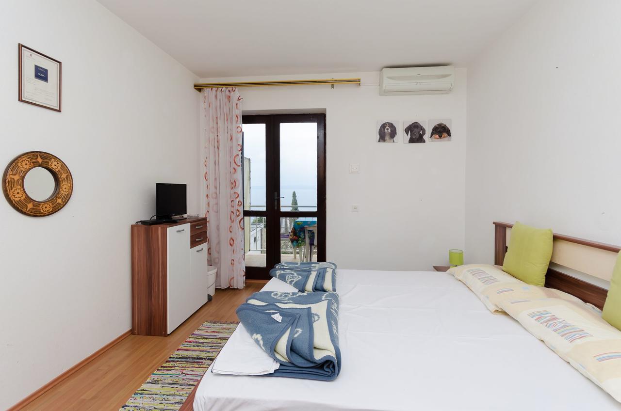 קלנוביצה Apartments And Room Luka מראה חיצוני תמונה